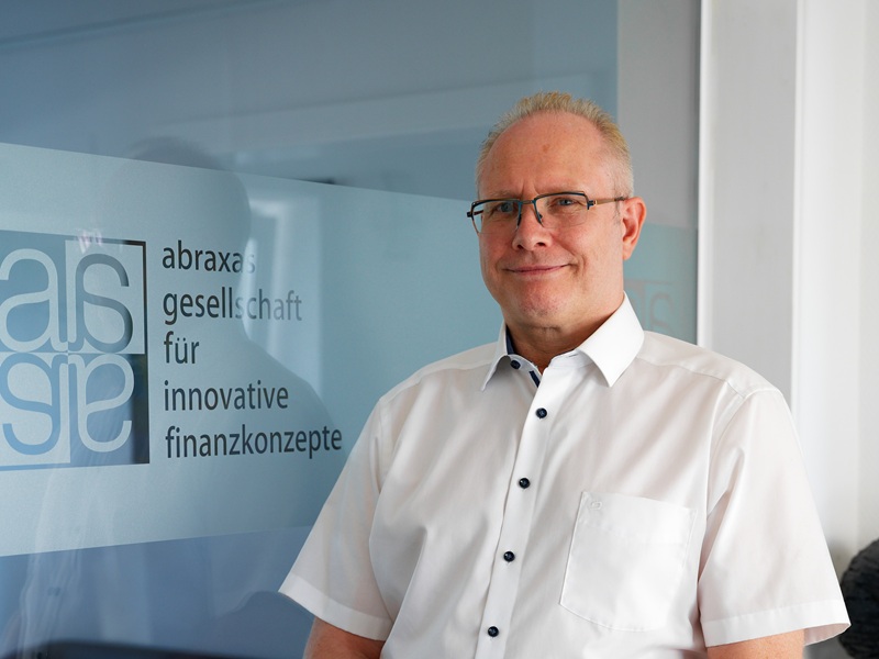MARIO MALOVETZ